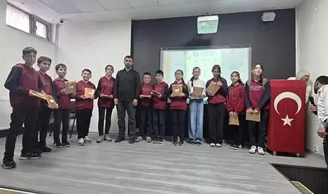 Genç yürekler Peygamberimizi anlamak için yarıştı