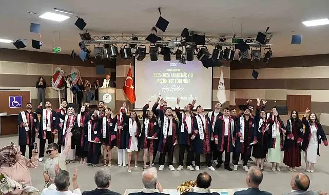 KBÜ'de mezuniyet coşkusu sürüyor: Orman mühendisleri, sosyal bilimciler ve diş hekimleri diplomalarını aldı