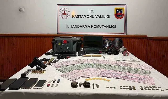 Kastamonu'da kaçak kazı operasyonunda 13 şüpheli gözaltına alındı