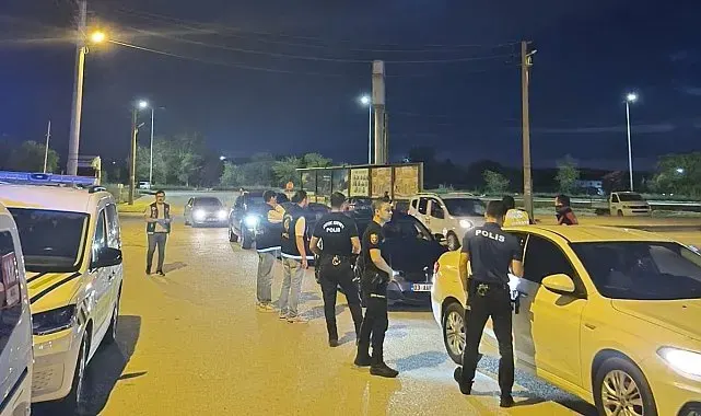 Afyonkarahisar polisinden asayiş ve trafik denetimi