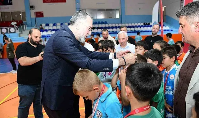 Kestel Belediyesi'nden genç sporculara çifte destek