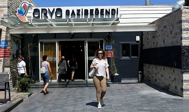 Kuşadası Belediyesi'nin turistik tesisleri ilgi görüyor