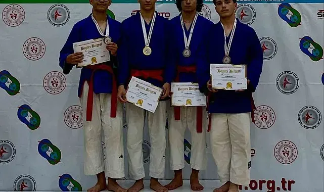 Bilecikli sporculardan gururlandıran başarı