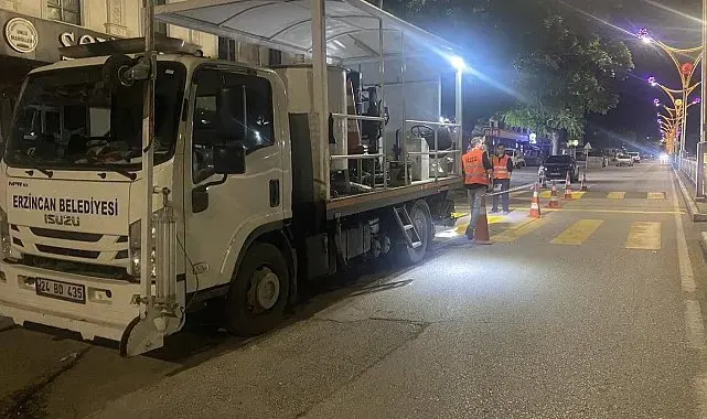 Erzincan'da yaya geçitleri yenileniyor
