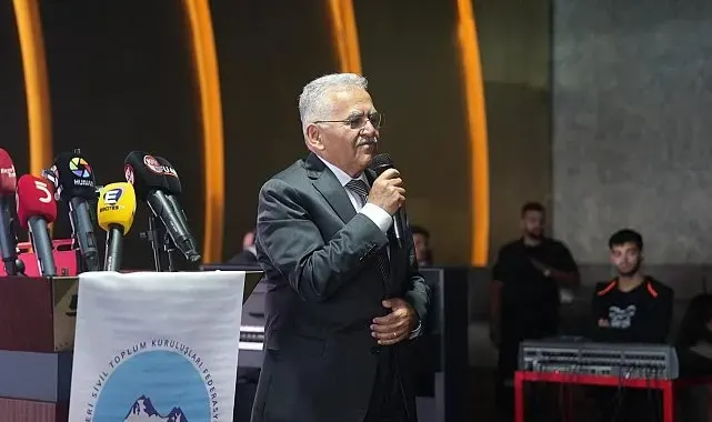 Başkan Büyükkılıç'tan 8. Kayserililer Zirvesi'nde birlik, beraberlik ve dayanışma vurgusu