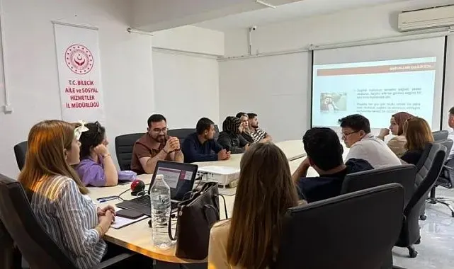 Bilecik'te genç çiftlere 'Evlilik Öncesi Eğitim' verildi
