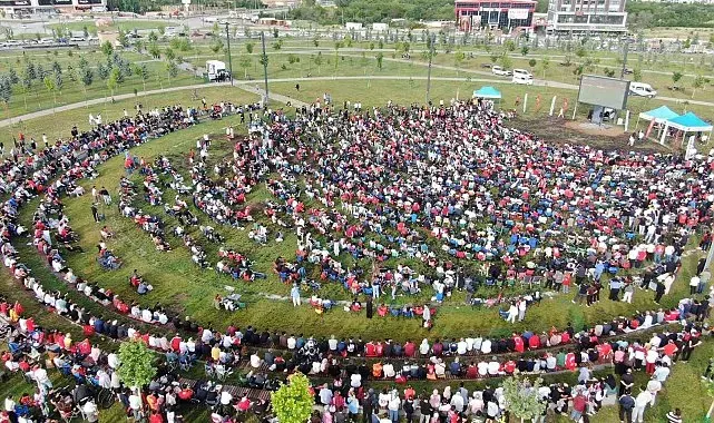 Malatyalılar milli heyecanı Yüzüncü Yıl Kent Parkı'nda yaşadı