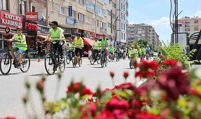 Pedallar, sağlık için çevrildi