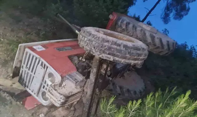 Bilecik'te devrilen traktörün sürücü yaralandı