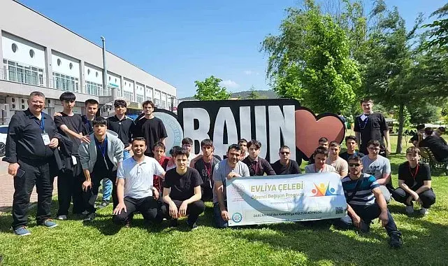 Lise öğrencilerinden Balıkesir Üniversitesi'ne ziyaret