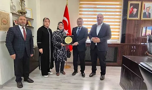 Emekli öğretmenden örnek bağış