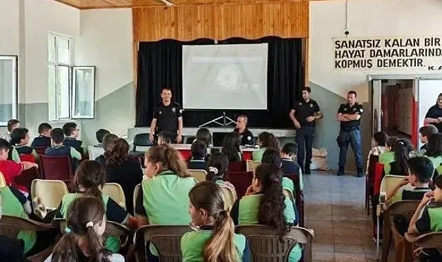 Sinop'ta geleceğin denizcileri tehlikelere karşı bilinçleniyor