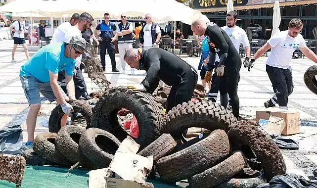 Yeni Foça'da denizden çıkanlar şaşırttı