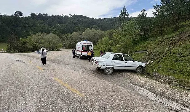 Kastamonu'da kontrolden çıkan otomobil kaza yaptı: 2 yaralı