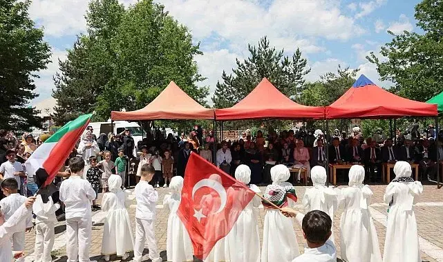 Erzincan'da Kur'an kursu öğrencilerinden yıl sonu şenliği