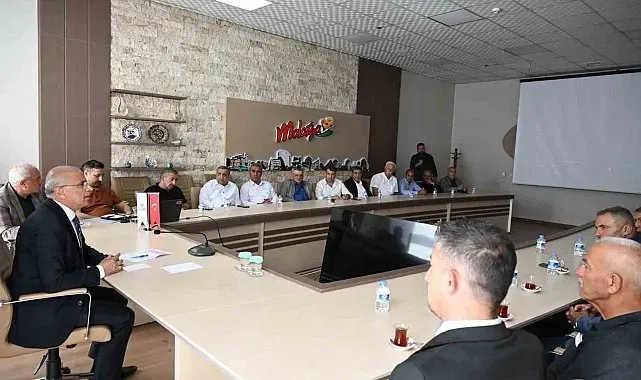 Başkan Er, muhtarların taleplerini dinledi