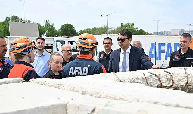 Uşak Valisi Kartal'dan AFAD'a ziyaret