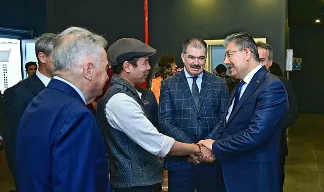 Eğitime destek veren hayırseverler "Ahde Vefa Resim Sergisi"nde anıldı