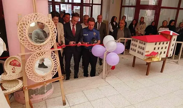Posof Halk Eğitimi Merkezi'nden görkemli yıl sonu sergisi: 436 Kursiyer emeklerini sergiledi