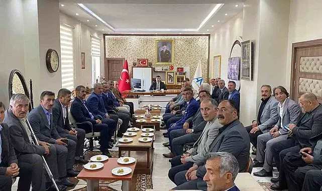 Arpaçay'da değerlendirme toplantısı: Kaymakam Akköz muhtarların taleplerini dinledi
