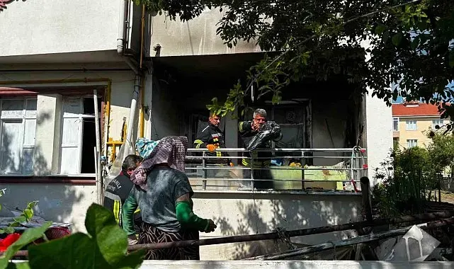 Tavşanlı'da balkon yangını paniği