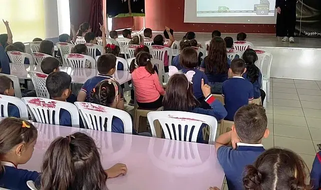 Altıntaş Zafer İlkokulu'nda çevre ve iklim bilinci eğitimi