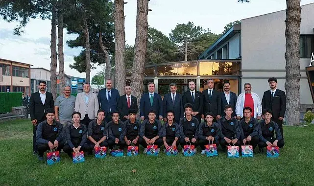 Erzincan Fen Lisesi Futbol Takımı Türkiye finalleri yolunda