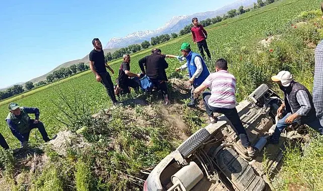 Kahramanmaraş'ta otomobil kanala uçtu: 4 yaralı