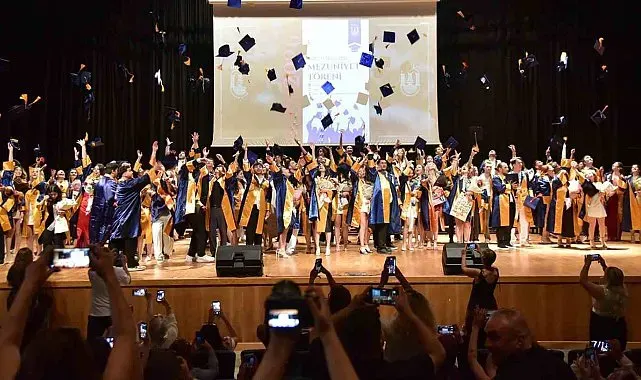 MSKÜ Turizm Fakültesi mezunlarını sektöre uğurladı