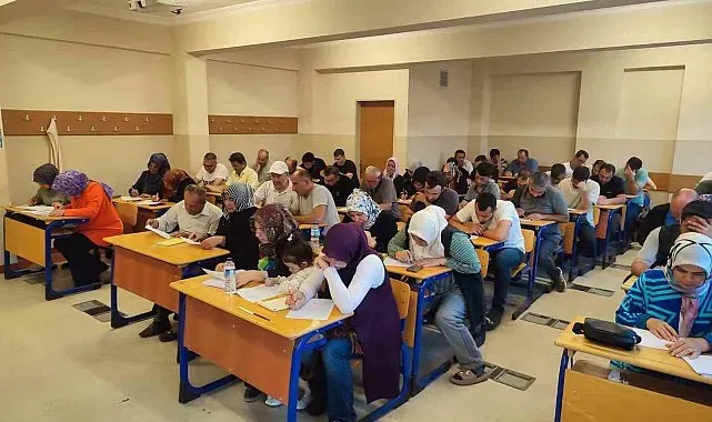 Simav'da Süt Sığırı Yetiştiricisi Kursu yoğun ilgi görüyor
