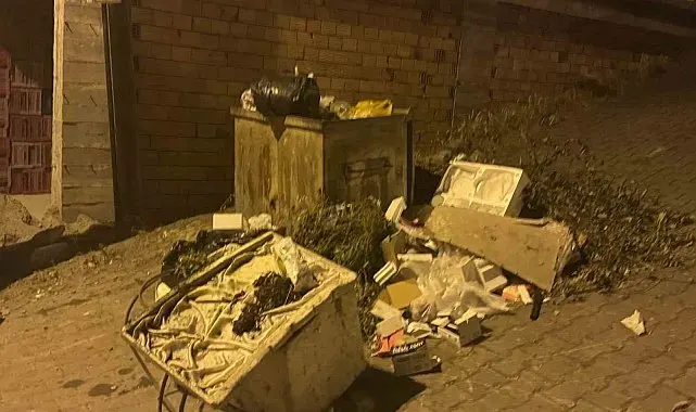 Toplanmayan çöpler tepkilere neden oldu