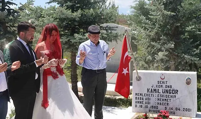 En mutlu gününde ismini aldığı şehit amcasını unutmadı