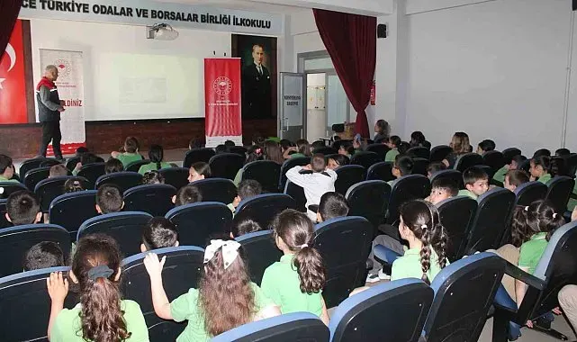 Düzce'de öğrencilere süt ve gıda güvenliği eğitimi