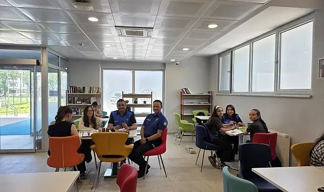 Öğrencilere polislik mesleği tanıtıldı