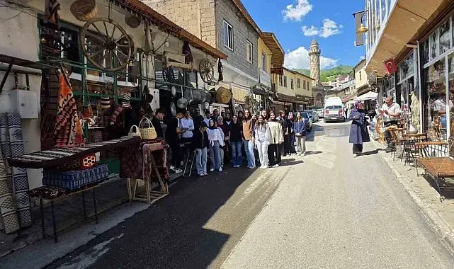 Muşlu öğrenciler tarihi mekanları yerinde inceledi