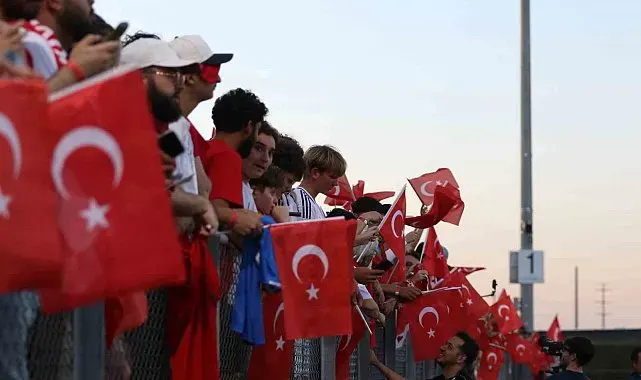 Millilere, Arizona'da yoğun ilgi