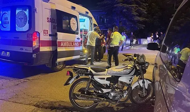 Erzincan'da otomobil ile motosiklet çarpıştı: 2 yaralı