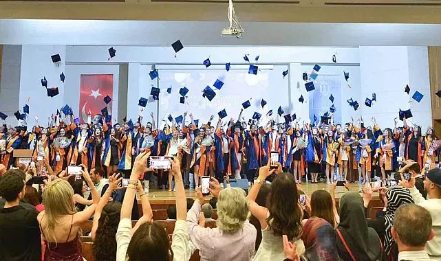 MSKÜ Teknoloji Fakültesi mezunlarını uğurladı