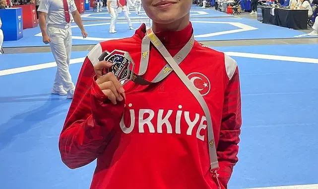 Denizlili sporcu Almanya'dan gümüş madalya ile döndü