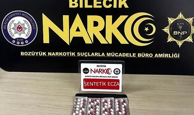Bilecik'te bir araç ve 2 şahıs üzerinde yapılan aramada uyuşturucu madde ele geçirildi