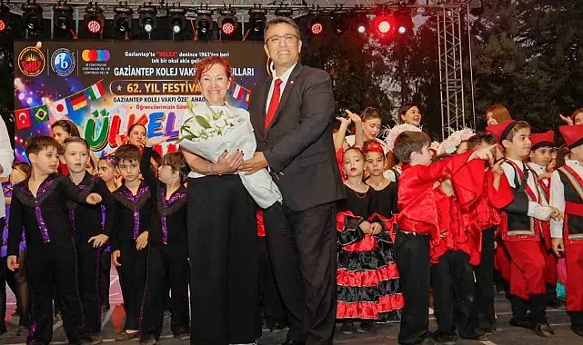 GKV'li minik dansçılardan dünya turu