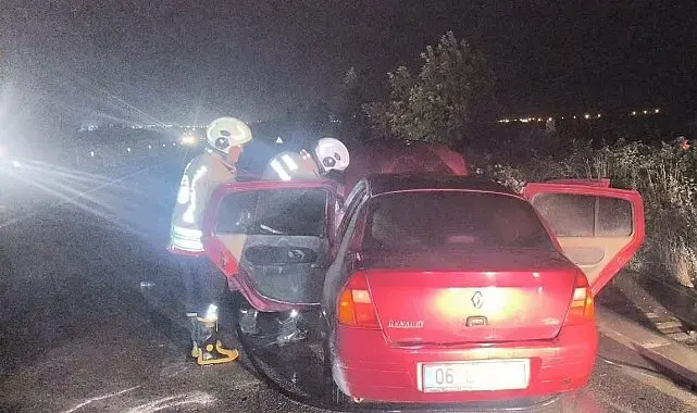 Kırıkhan'da otomobil yangını
