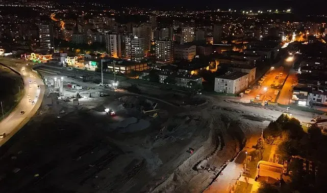 Kartal Katlı Kavşağı'nda çalışmalar aralıksız sürüyor
