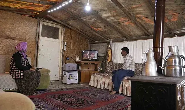 Yörük çadırları güneş enerjisiyle aydınlanıyor