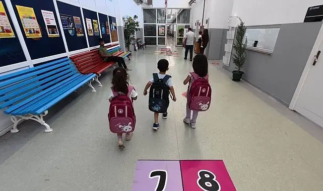 Diyarbakır'da 440 çocuğa okul çantası ve kırtasiye desteği