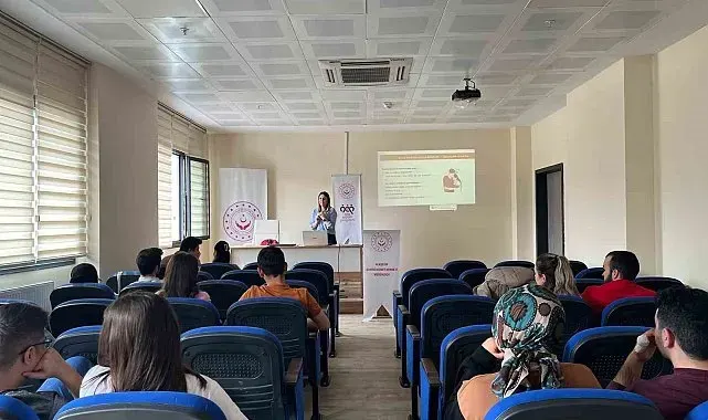 Alaşehir'de evlilik öncesi eğitimlerle genç çiftlere destek