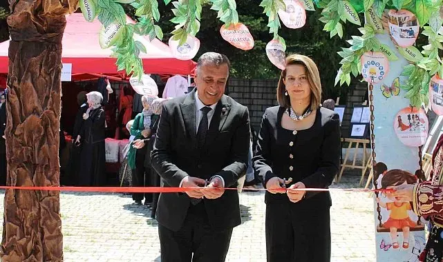 Altıntaş'ta Hayat Boyu Öğrenme Haftası etkinlikleri düzenlendi