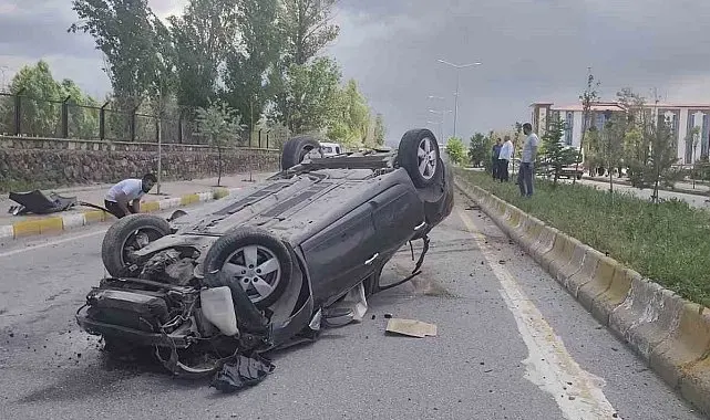 Patnos'ta trafik kazası: Araç takla attı, sürücü yaralandı
