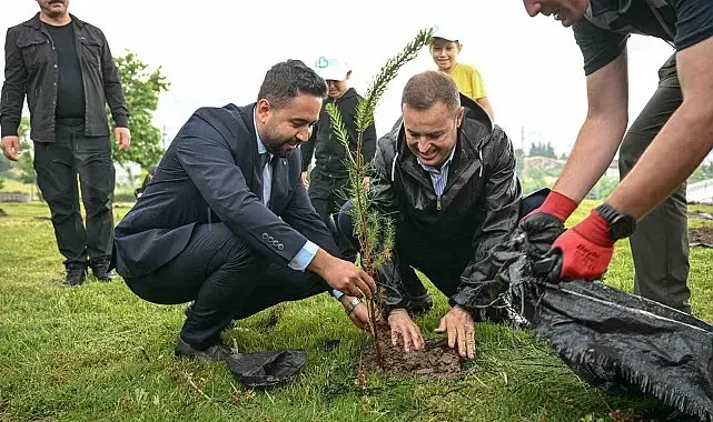 Başkan Ahmet Akın: "Çevre bize emanet"