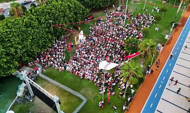 Mersin'de Filenin Sultanlarının şampiyonluk coşkusu yaşandı
